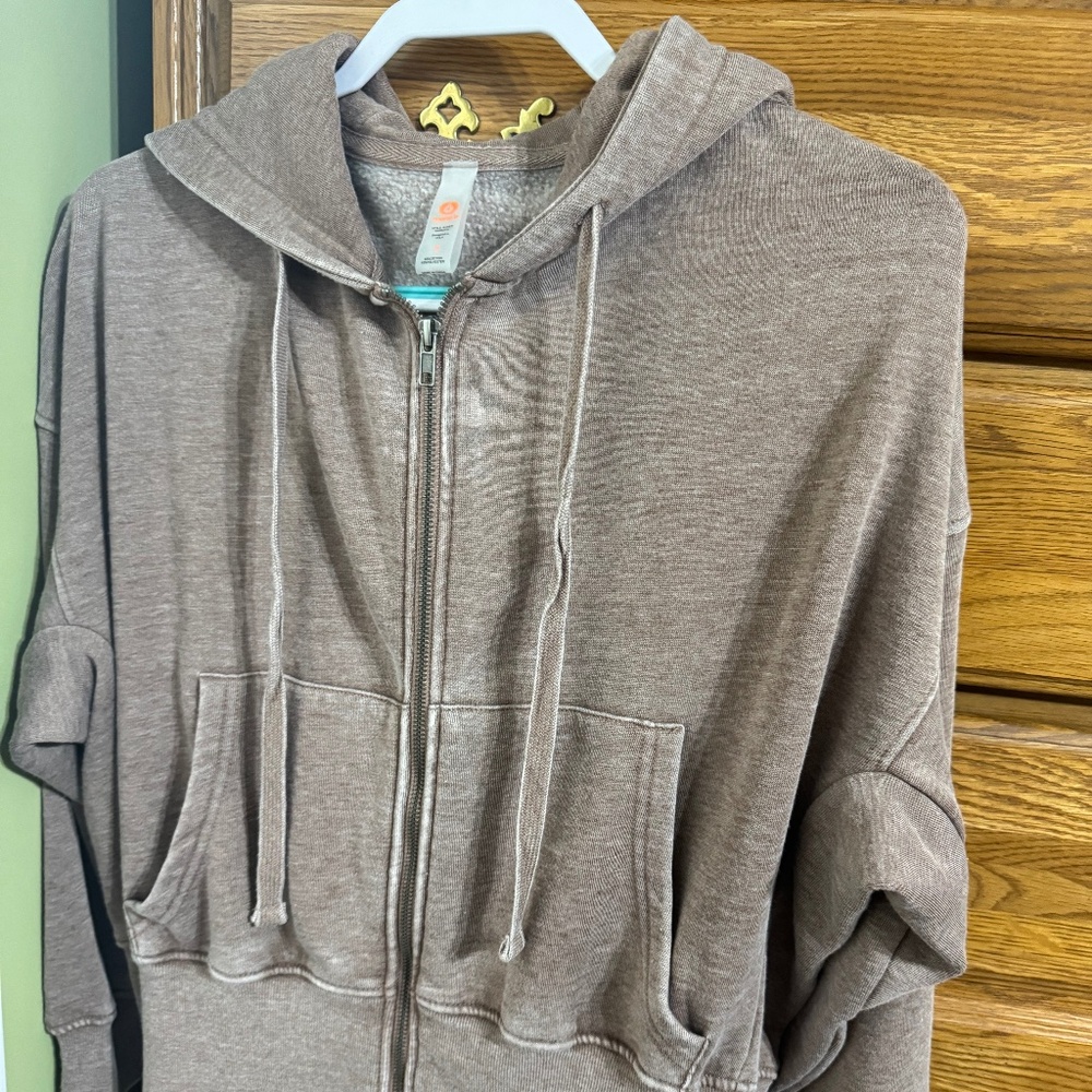 New Mono B size small brown